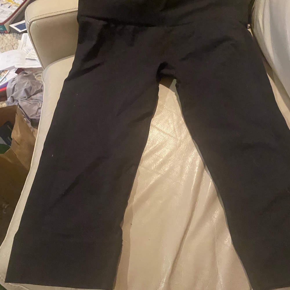 Lululemon capri yoga pants size 10
